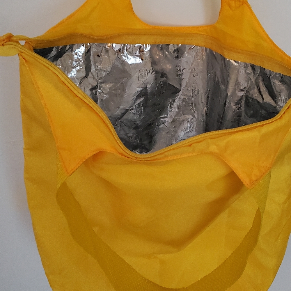 California Innovations Bold Yellow Temperature Insulated Picnic Cooler Tote Bag - Picture 6 of 11